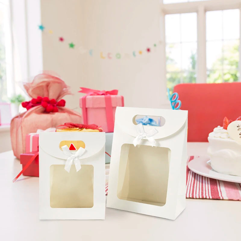 Boîtes Cadeaux avec Fenêtre Transparente – Noir & Blanc